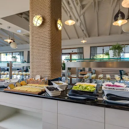 瓦拉马尔塔玛里斯度假酒店