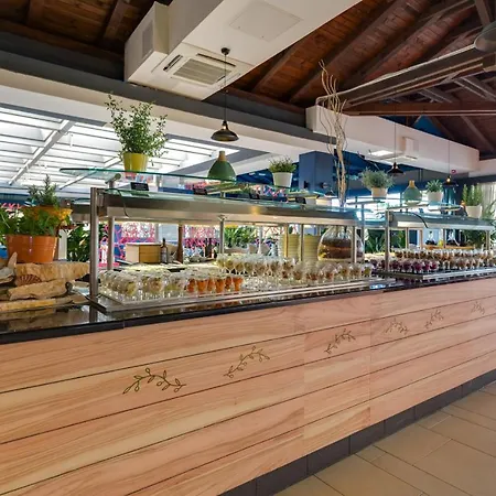 瓦拉马尔塔玛里斯度假酒店