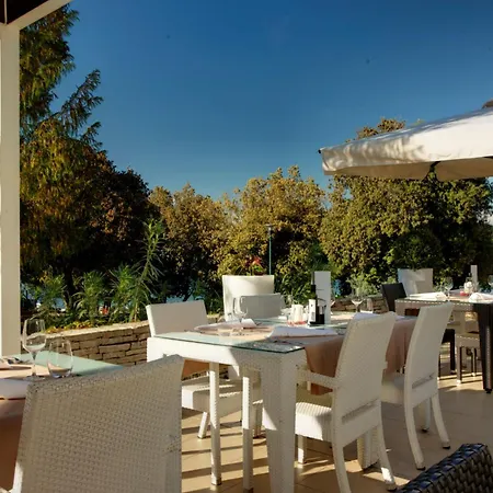 Valamar Tamaris Отель