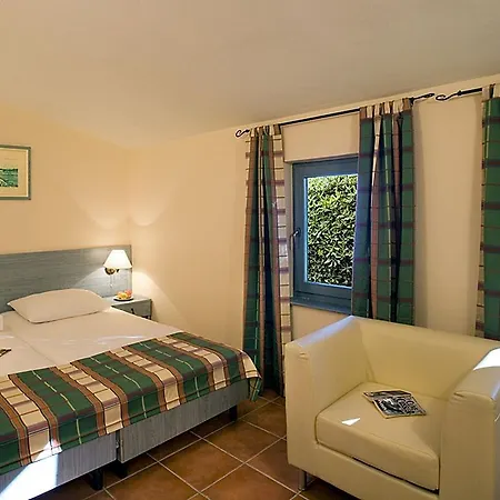 Отель Valamar Tamaris