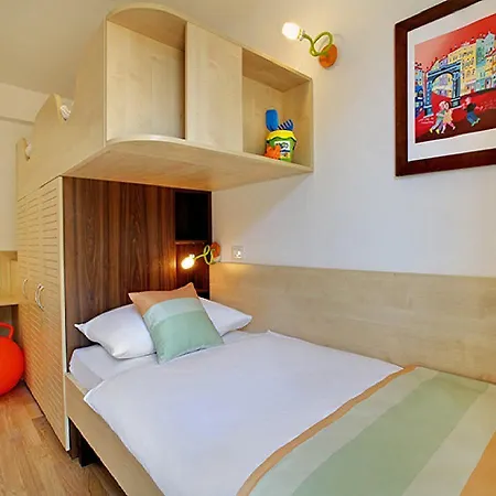 Valamar Tamaris Отель